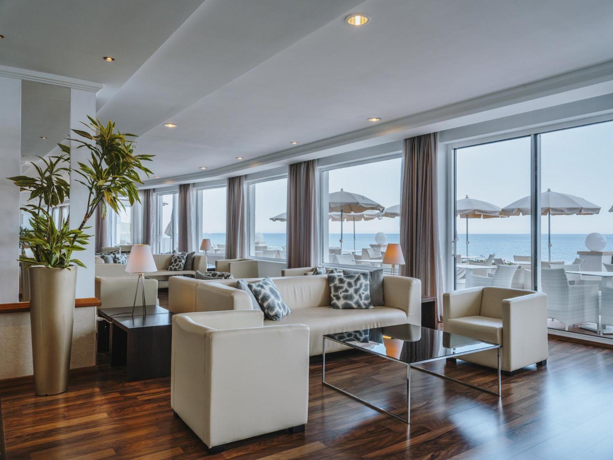 Grupotel Aguait Resort&spa 4*